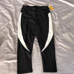 NWT C&C crop leggings